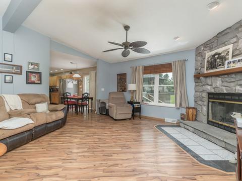 180 N Maple St, Braidwood, IL 60408 photo 19