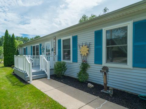 180 N Maple St, Braidwood, IL 60408 photo 4