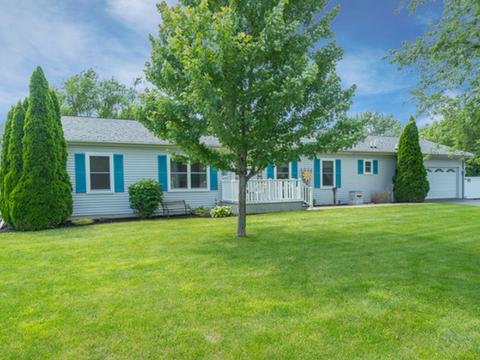 180 N Maple St, Braidwood, IL 60408 photo 1