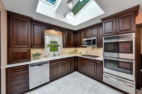 1621 Beecher Ave, Wheaton, IL 60187 photo 2