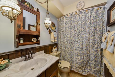1621 Beecher Ave, Wheaton, IL 60187 photo 6