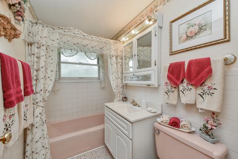 1621 Beecher Ave, Wheaton, IL 60187 photo 11