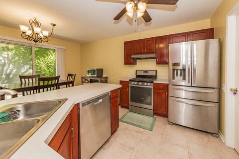 1328 Summersweet Ln, Bartlett, IL 60103 photo 10
