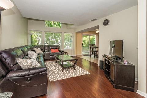 1328 Summersweet Ln, Bartlett, IL 60103 photo 5