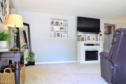 980 W Vanmeter St, Kankakee, IL 60901 photo 6