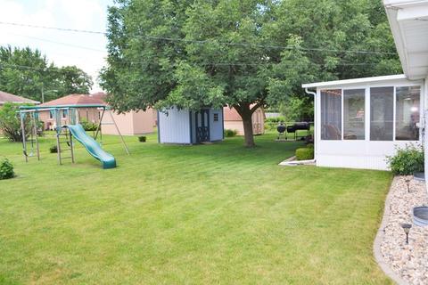 980 W Vanmeter St, Kankakee, IL 60901 photo 2