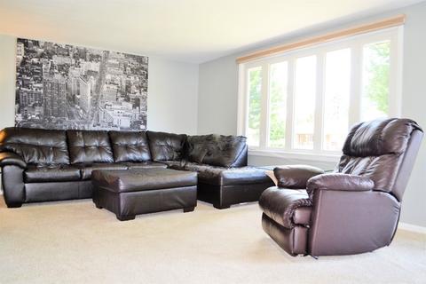980 W Vanmeter St, Kankakee, IL 60901 photo 9
