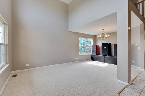 10124 Compton Dr, Huntley, IL 60142 photo 3