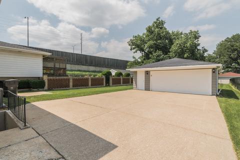 5954 W Maple Ave, Berkeley, IL 60163 photo 23
