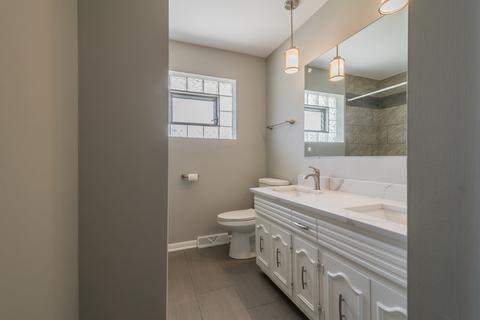 5954 W Maple Ave, Berkeley, IL 60163 photo 16