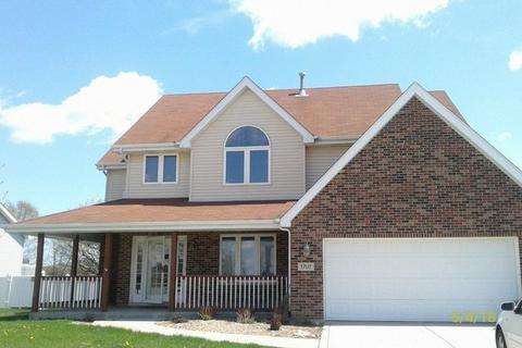 1707 Saddle Run Ln, Beecher, IL 60401 photo 1