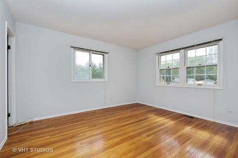 1545 Dennison Rd, Hoffman Estates, IL 60169 photo 6
