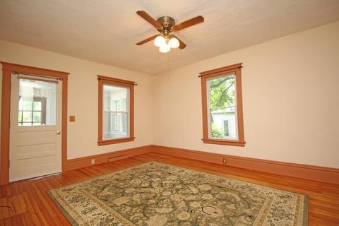 364 Algona Ave, Elgin, IL 60120 photo 4