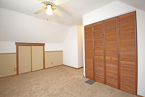 364 Algona Ave, Elgin, IL 60120 photo 14