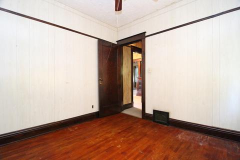 418 Scribner St, Joliet, IL 60432 photo 16