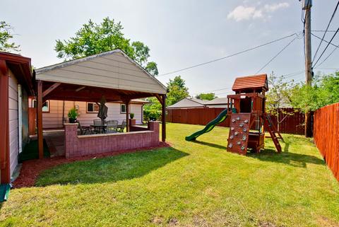 133 Laurel Ct, Wheeling, IL 60090 photo 24