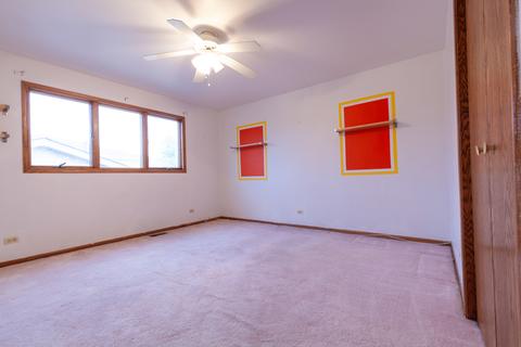 9331 Thomas Ave, Bridgeview, IL 60455 photo 14