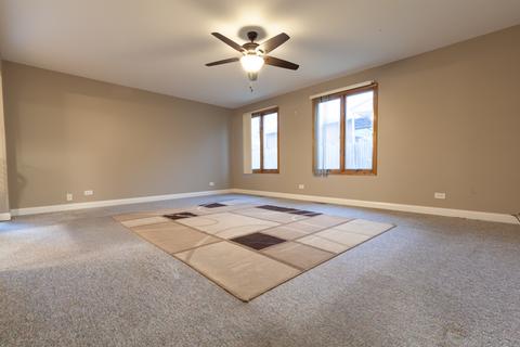 9331 Thomas Ave, Bridgeview, IL 60455 photo 8