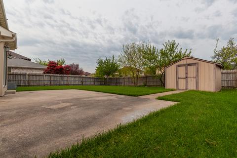 9331 Thomas Ave, Bridgeview, IL 60455 photo 2