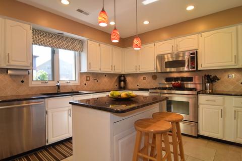 1268 Itasca Rd, Addison, IL 60101 photo 2