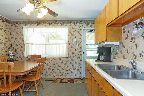 201 Morgan St, Lockport, IL 60441 photo 3