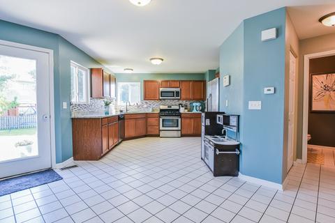 6408 Vail Ridge Dr, Plainfield, IL 60586 photo 11