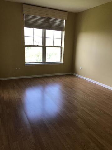 715 Astor Ln #503, Wheeling, IL 60090 photo 2