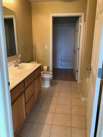 715 Astor Ln #503, Wheeling, IL 60090 photo 3