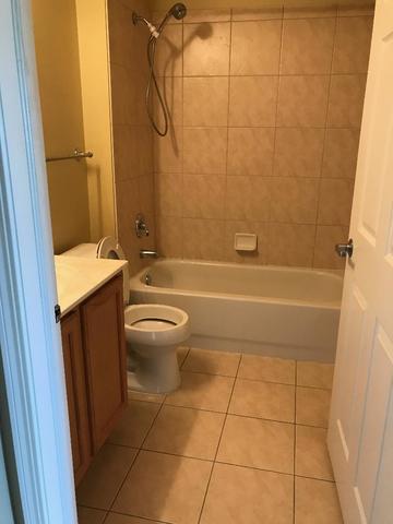 715 Astor Ln #503, Wheeling, IL 60090 photo 8