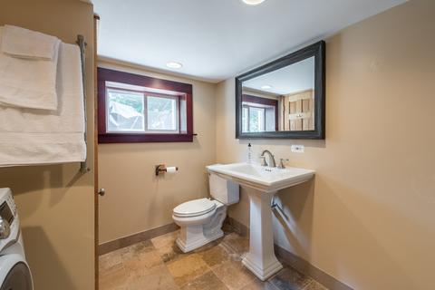 1048 Garner Ave, Wheaton, IL 60187 photo 17