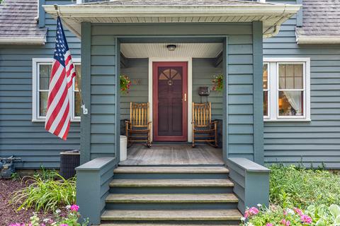 1048 Garner Ave, Wheaton, IL 60187 photo 2