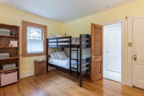 1048 Garner Ave, Wheaton, IL 60187 photo 12
