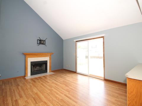 4422 W Riverside Dr, Plainfield, IL 60544 photo 9