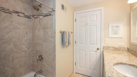 2195 Plumtree Dr, Naperville, IL 60565 photo 39