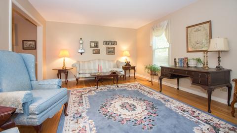 2195 Plumtree Dr, Naperville, IL 60565 photo 5