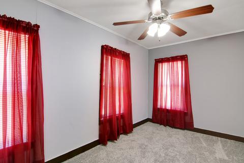 317 E Abe St, Plano, IL 60545 photo 7