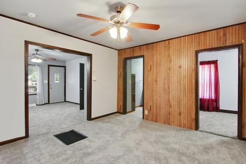 317 E Abe St, Plano, IL 60545 photo 5