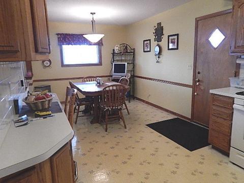 1407 E Lowden Ln, Mount Prospect, IL 60056 photo 7