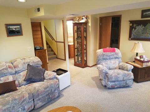 1407 E Lowden Ln, Mount Prospect, IL 60056 photo 15