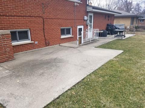 1407 E Lowden Ln, Mount Prospect, IL 60056 photo 23
