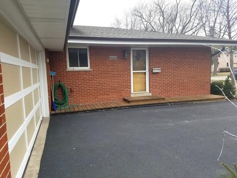 1407 E Lowden Ln, Mount Prospect, IL 60056 photo 3