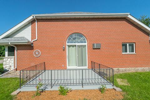 116 Sean Dr, Morris, IL 60450 photo 2