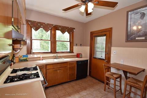 121 Division St, Algonquin, IL 60102 photo 7