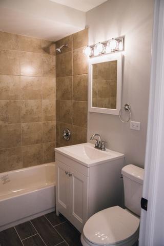 871 S Wolf Rd, Des Plaines, IL 60016 photo 11