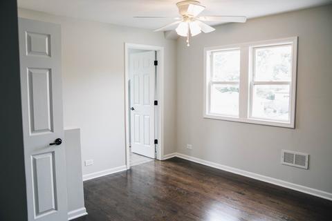 871 S Wolf Rd, Des Plaines, IL 60016 photo 17