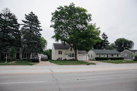 871 S Wolf Rd, Des Plaines, IL 60016 photo 2