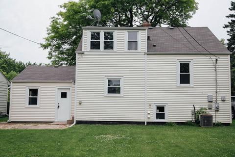 871 S Wolf Rd, Des Plaines, IL 60016 photo 27