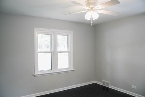 871 S Wolf Rd, Des Plaines, IL 60016 photo 12
