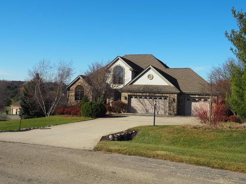 4358 E Falcon Dr, Byron, IL 61010 photo 1