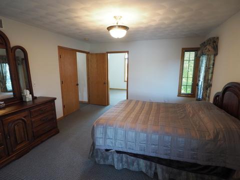 4358 E Falcon Dr, Byron, IL 61010 photo 7
